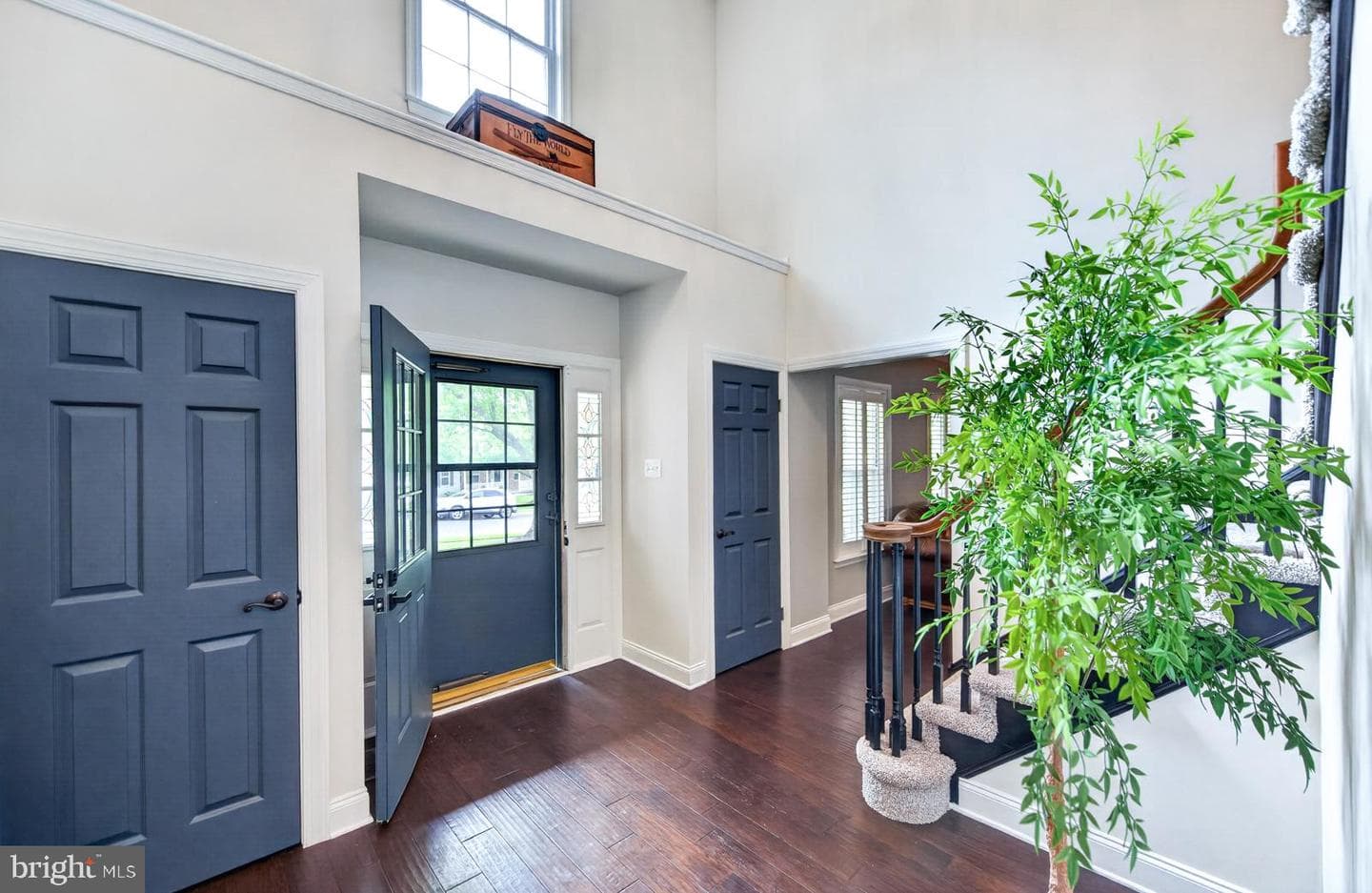 53 Green Briar Drive photo 5