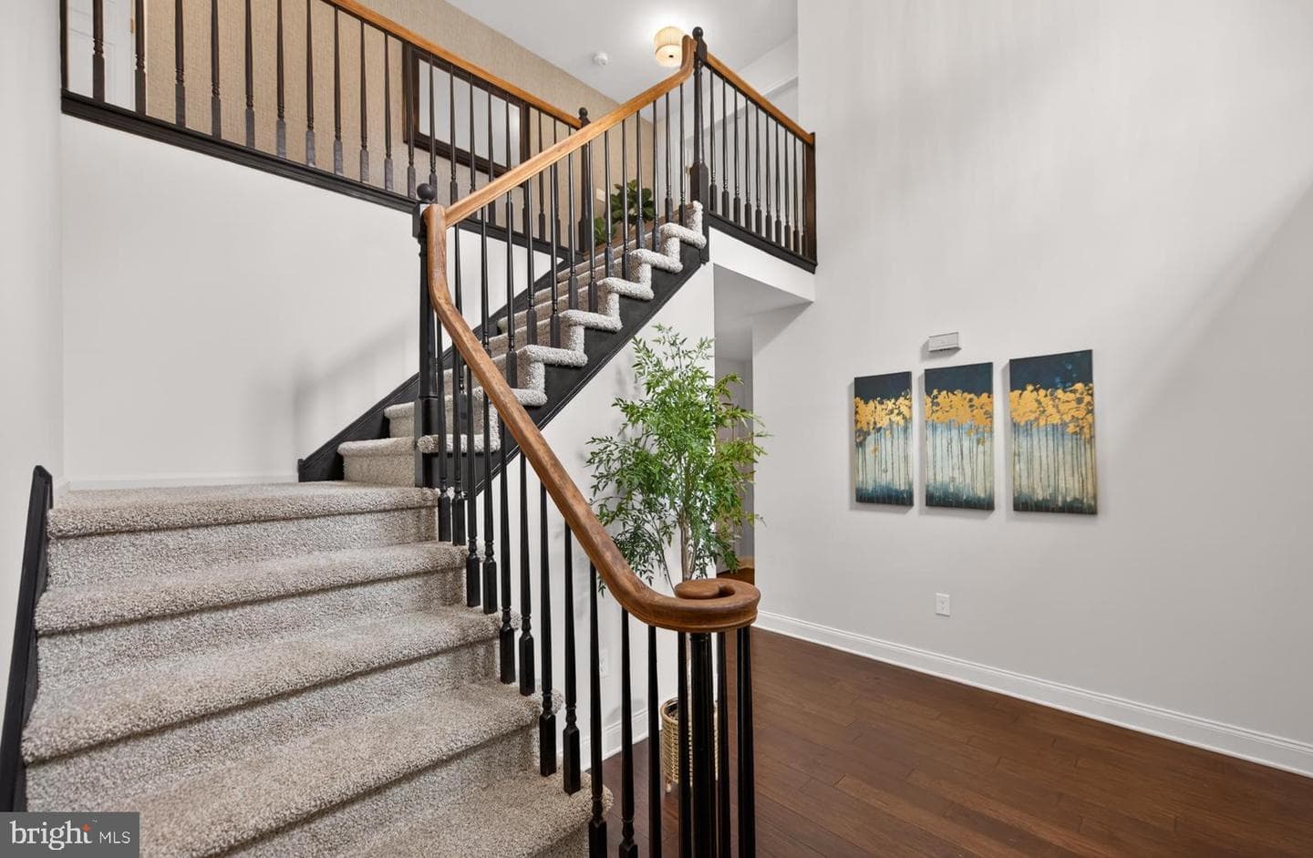 53 Green Briar Drive photo 7
