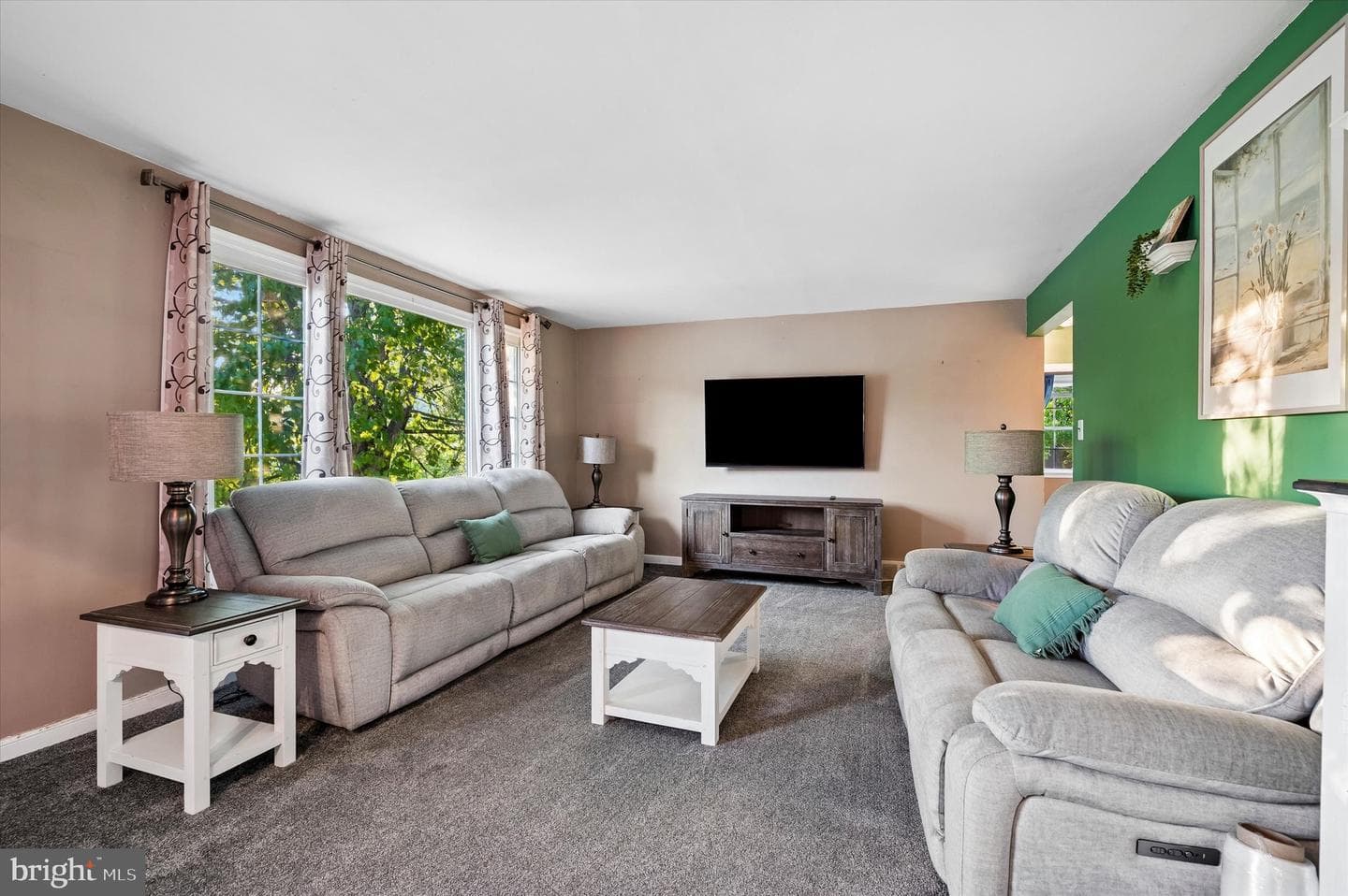 33 Cedar Grove Road, Conshohocken