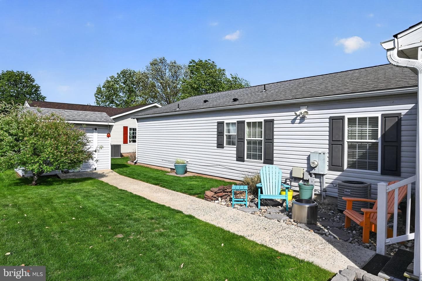 102 Daisy Lane photo 26