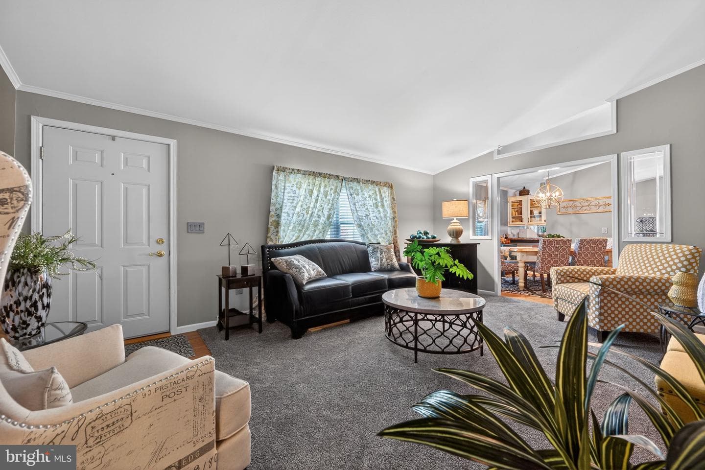 102 Daisy Lane photo 3