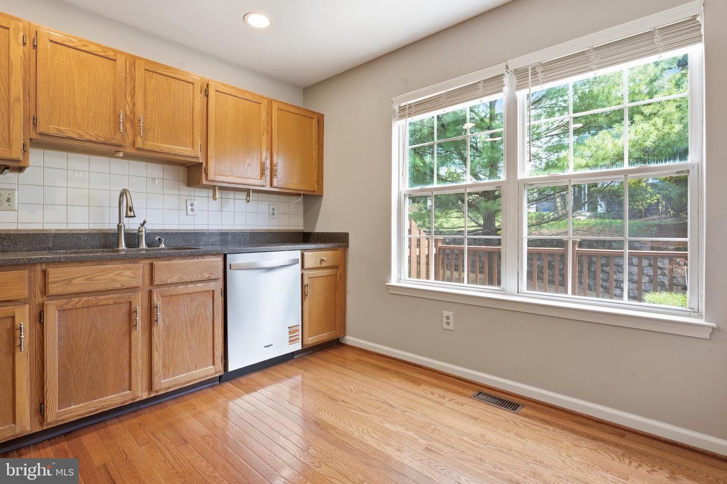 55 Windsor Place photo 24