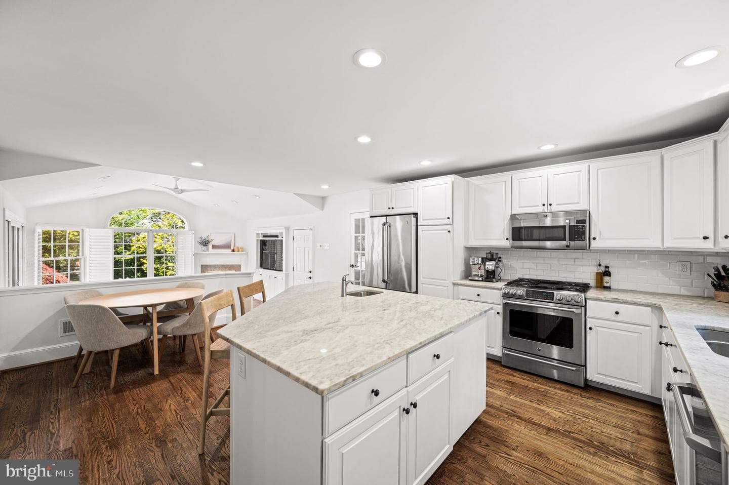 1208 Waverly Road photo 16