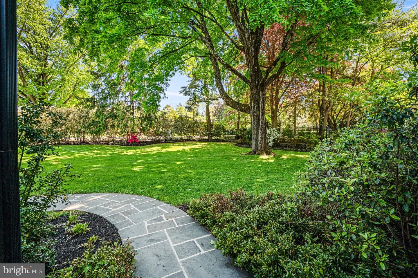 1208 Waverly Road photo 4