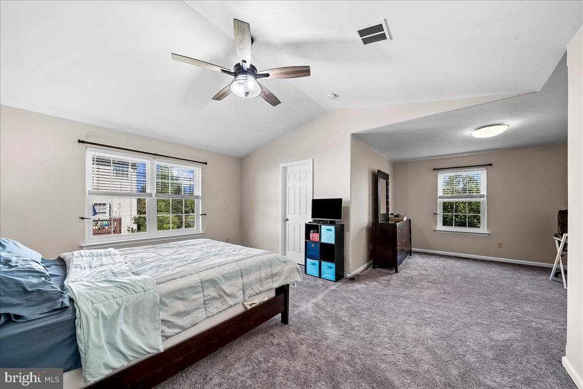 4001 Sarah Court photo 18