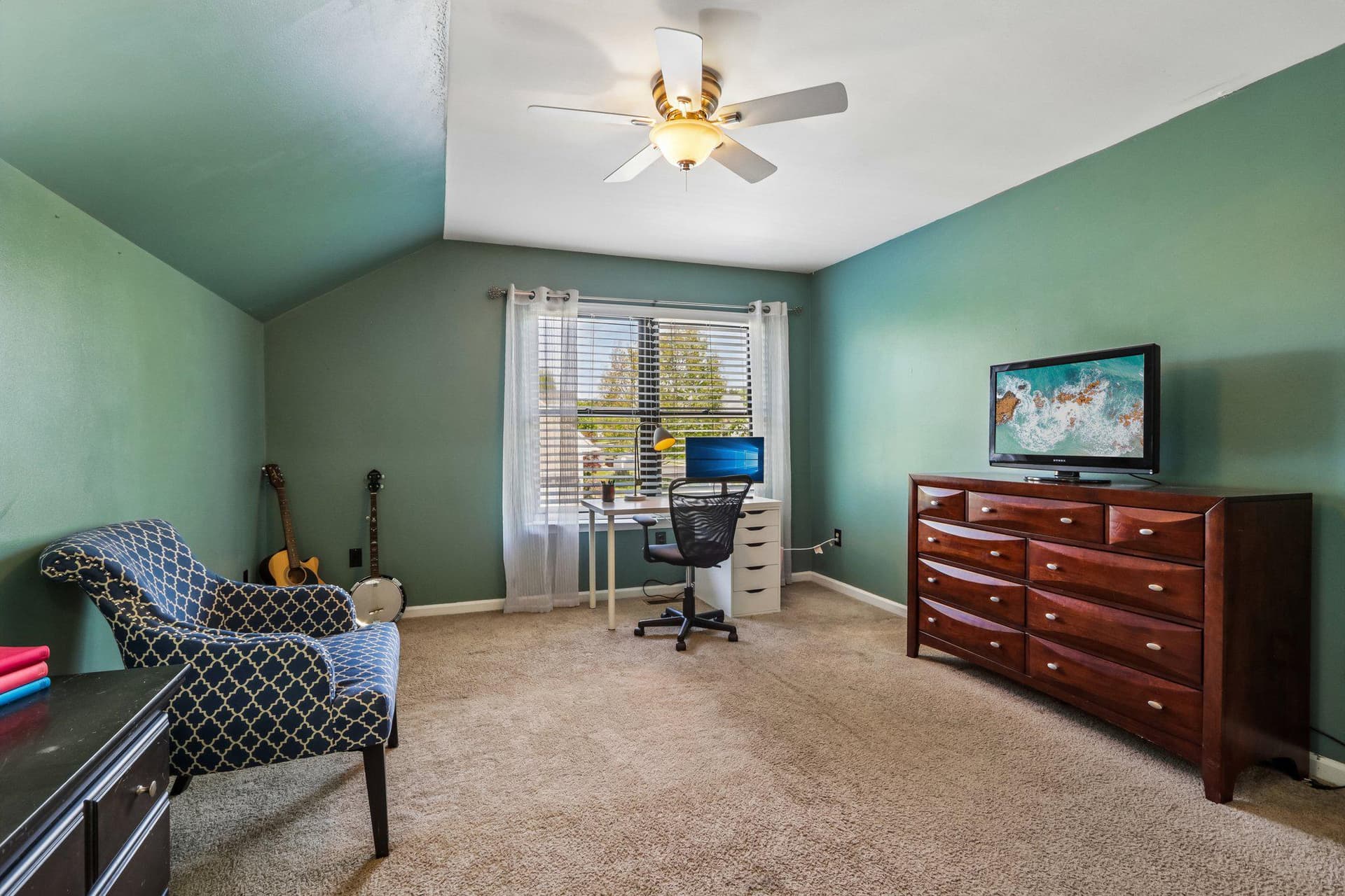 837 Mountain Top Dr photo 18