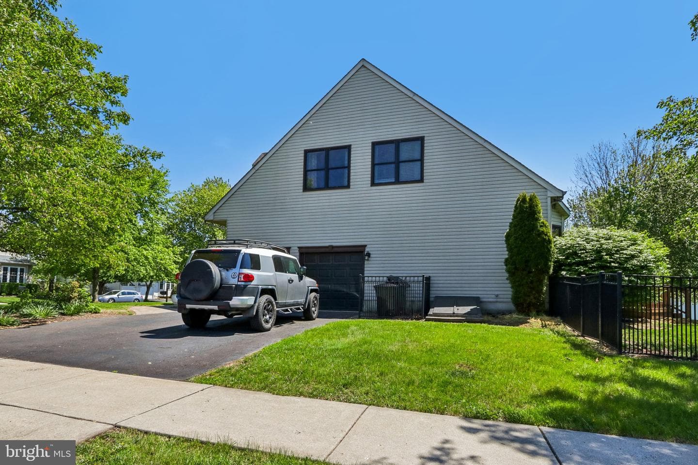 837 Mountain Top Dr photo 27