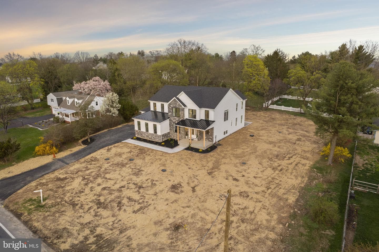 906 S Collegeville Road photo 65