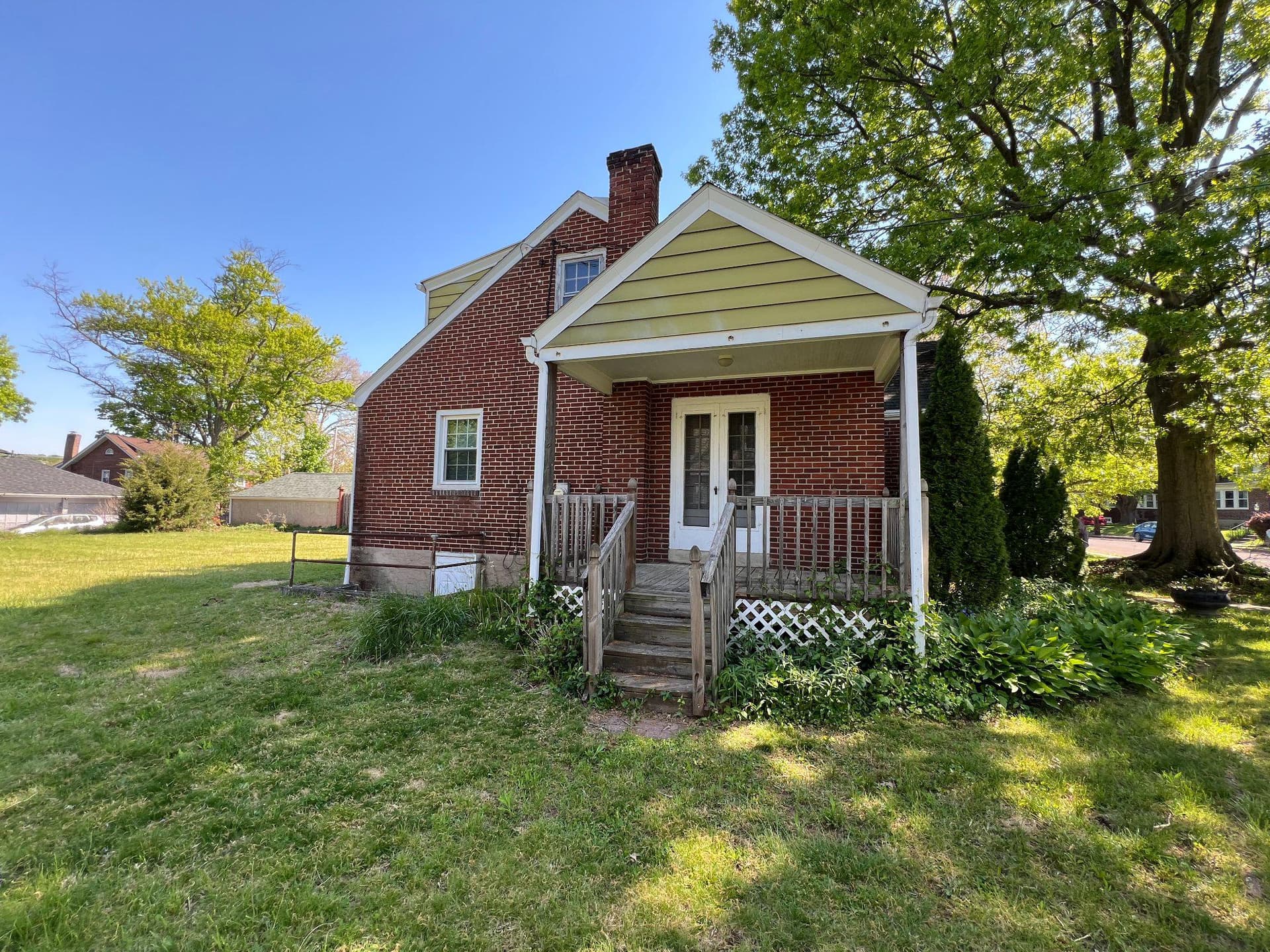 853 N Franklin Street photo 20