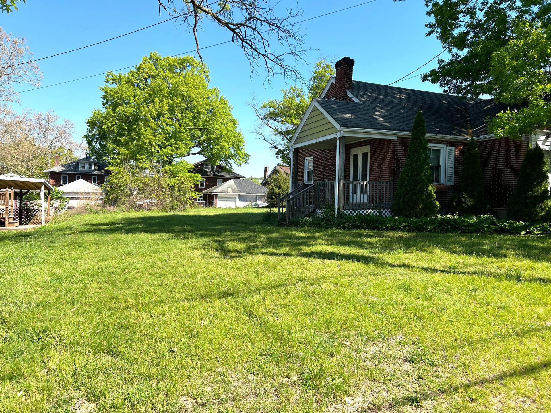 853 N Franklin Street photo 3