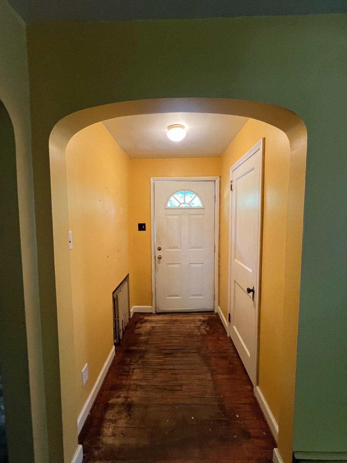 853 N Franklin Street photo 4