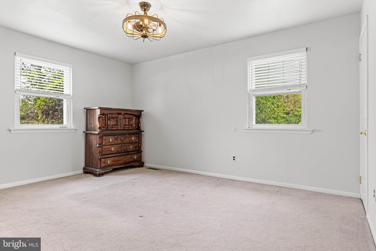 3307 Windsor Drive photo 16