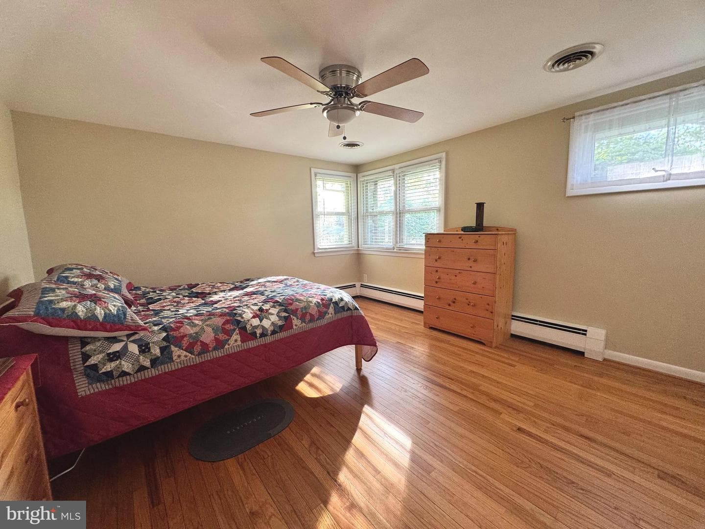 2072 Yarnall Road photo 5