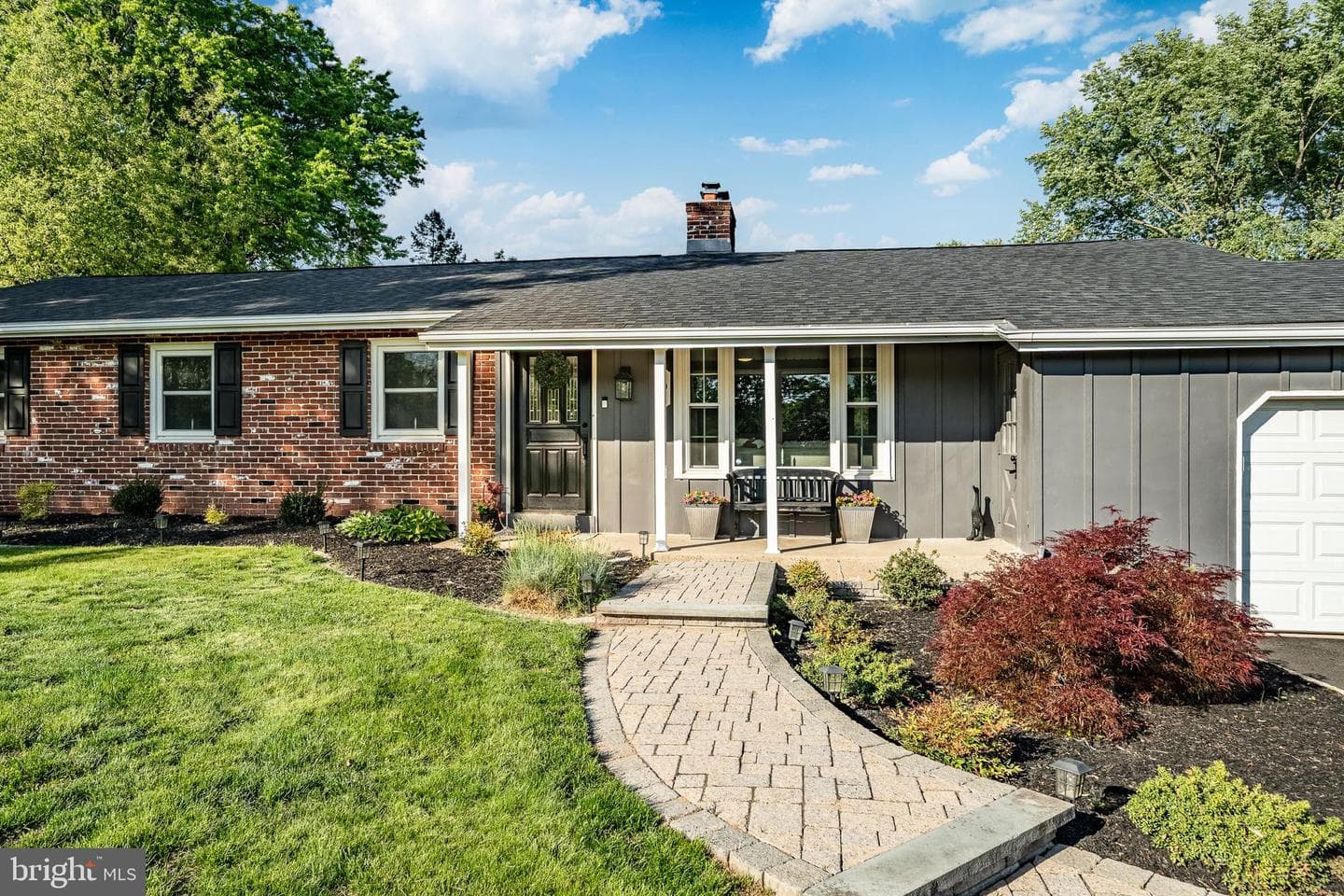 9 Acoma Lane