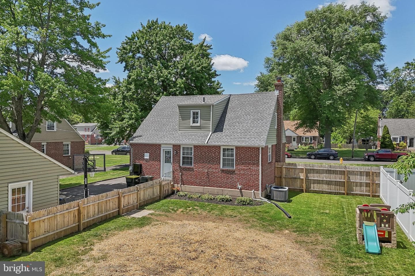 311 Hampton Road photo 47