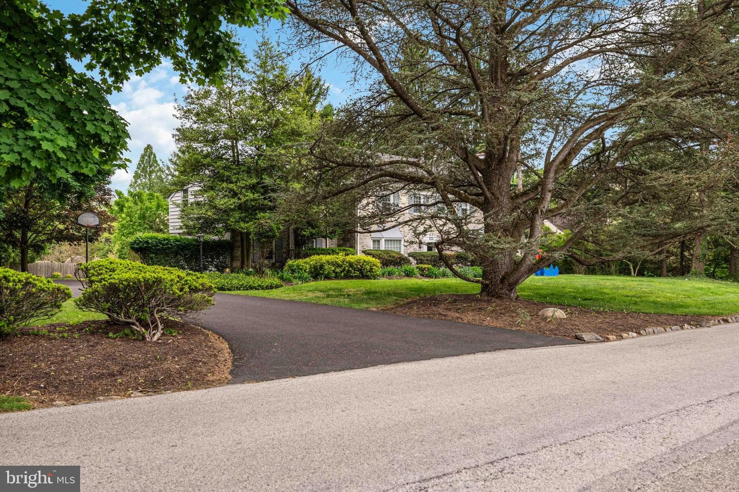 330 Bent Road photo 2