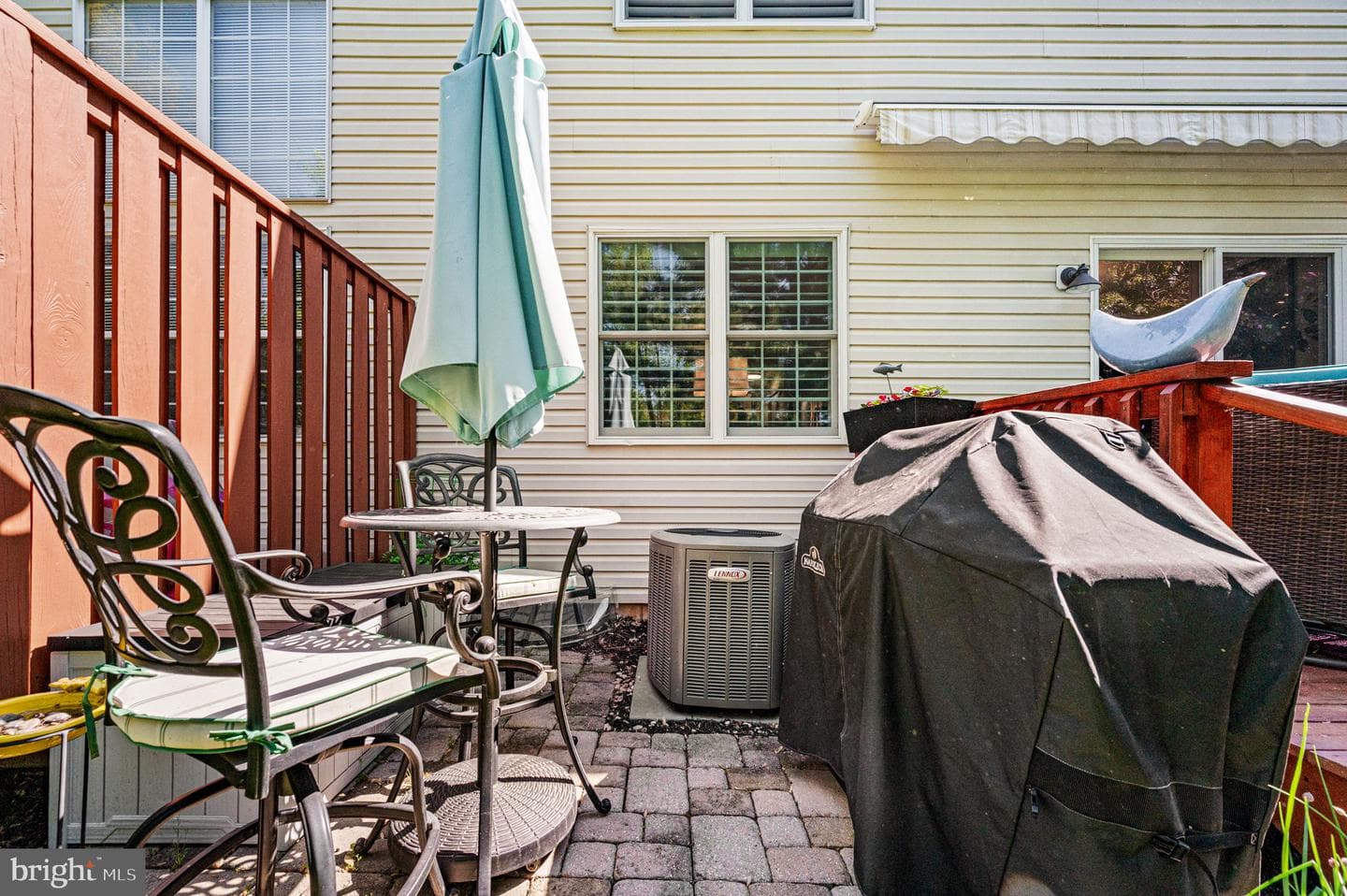 256 Larkspur Lane photo 21