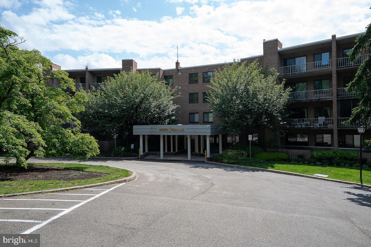 1655 Oakwood Dr CONDO N201 photo 33