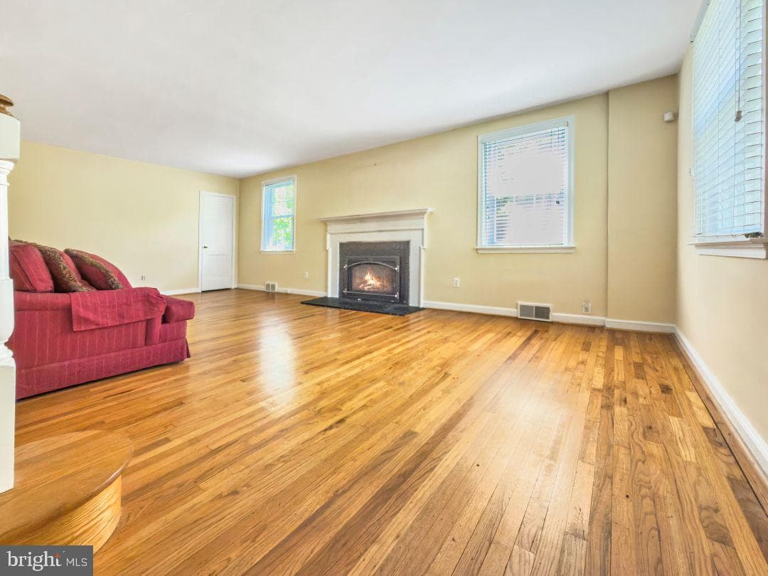 1522 James Road photo 3