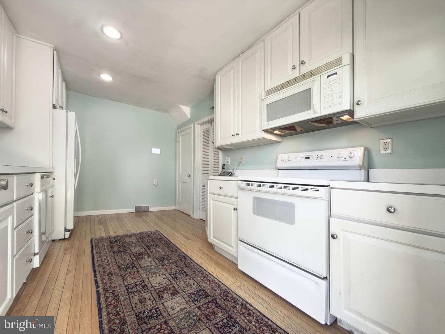 1522 James Road photo 8