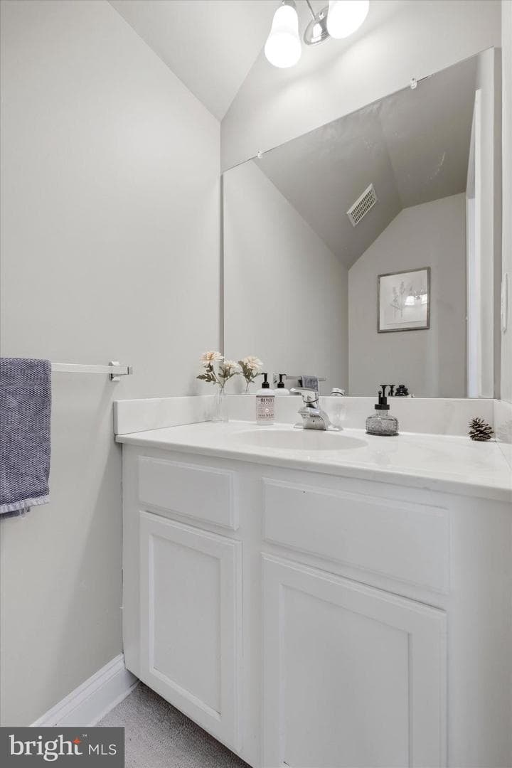 422 W 5th Avenue photo 10
