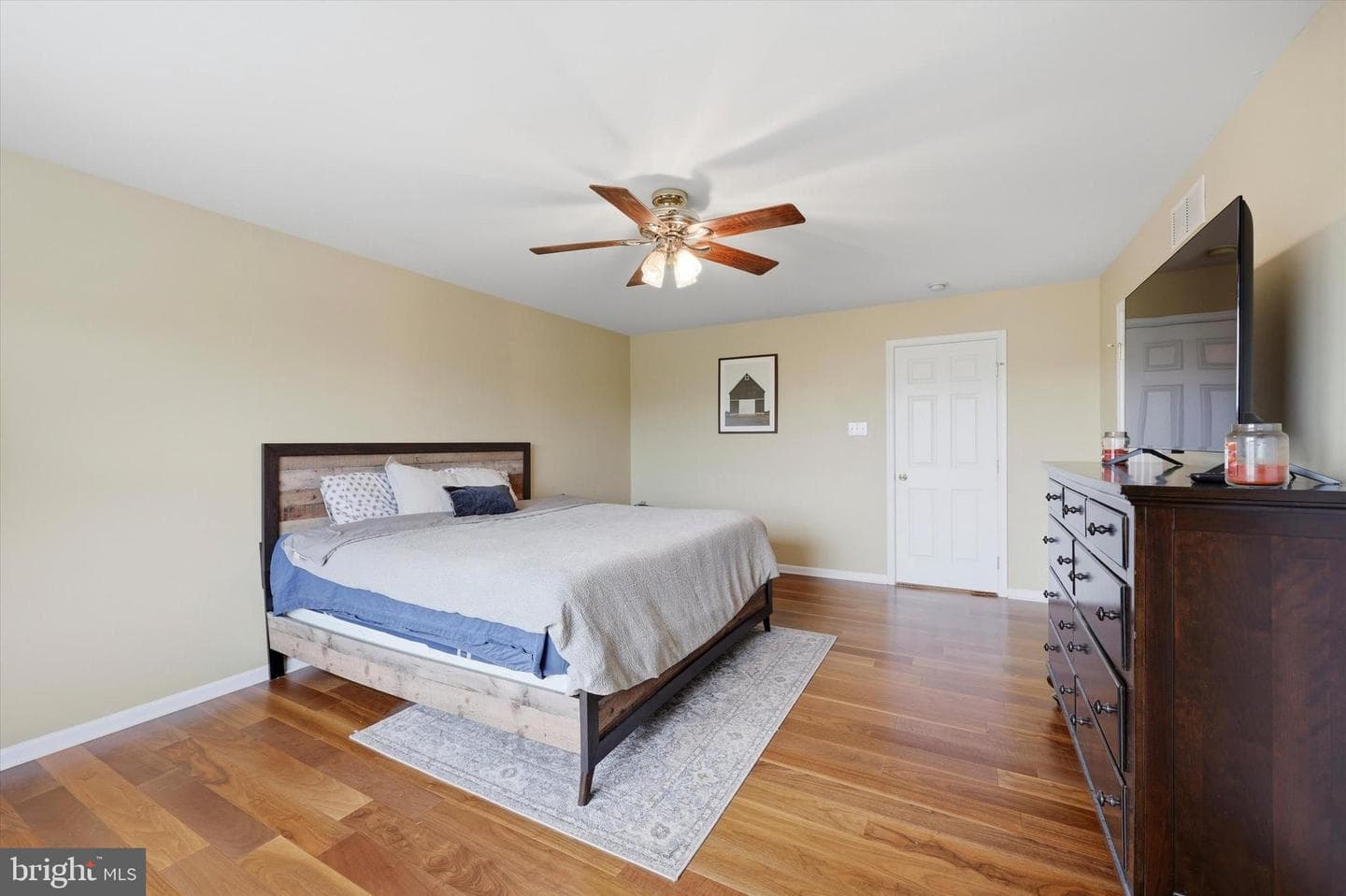 422 W 5th Avenue photo 13
