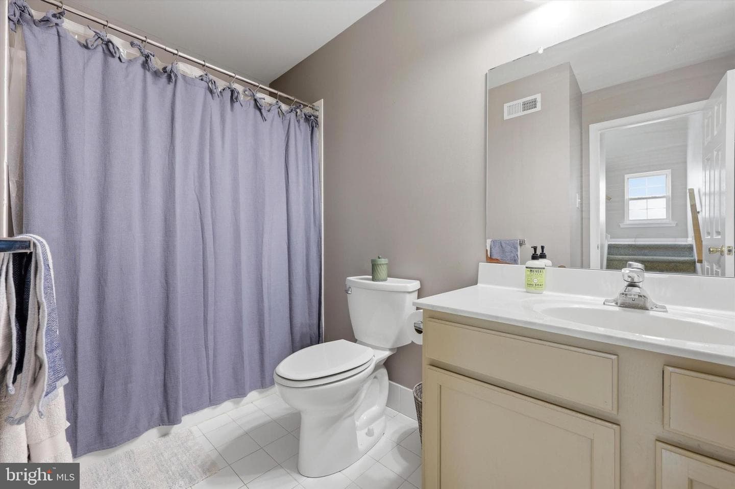 422 W 5th Avenue photo 16