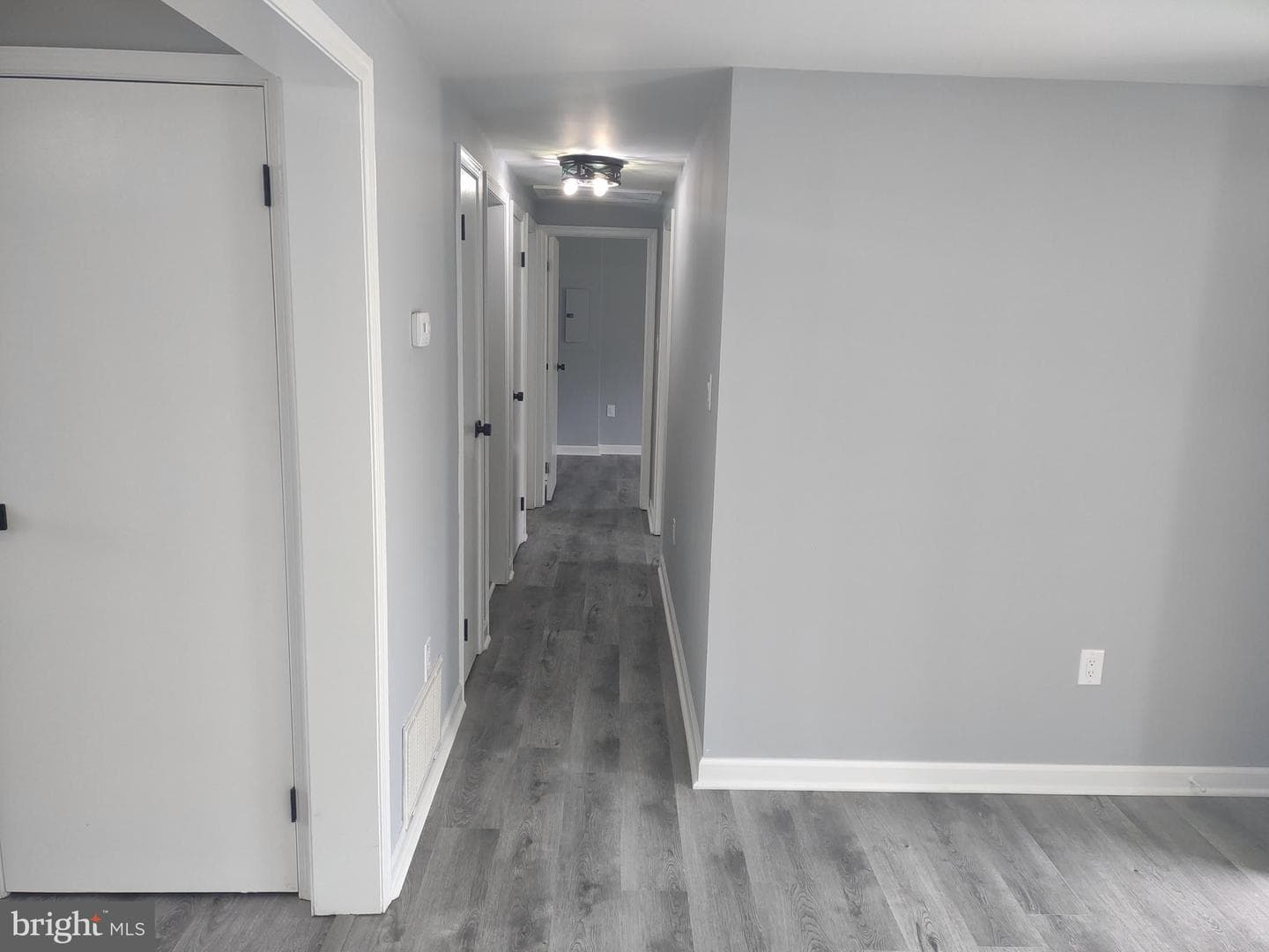 138 Houston Avenue photo 13
