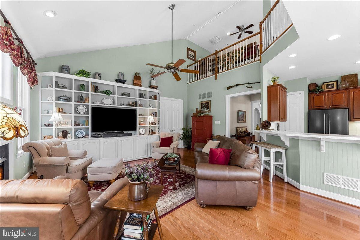29 Thayer Way photo 9