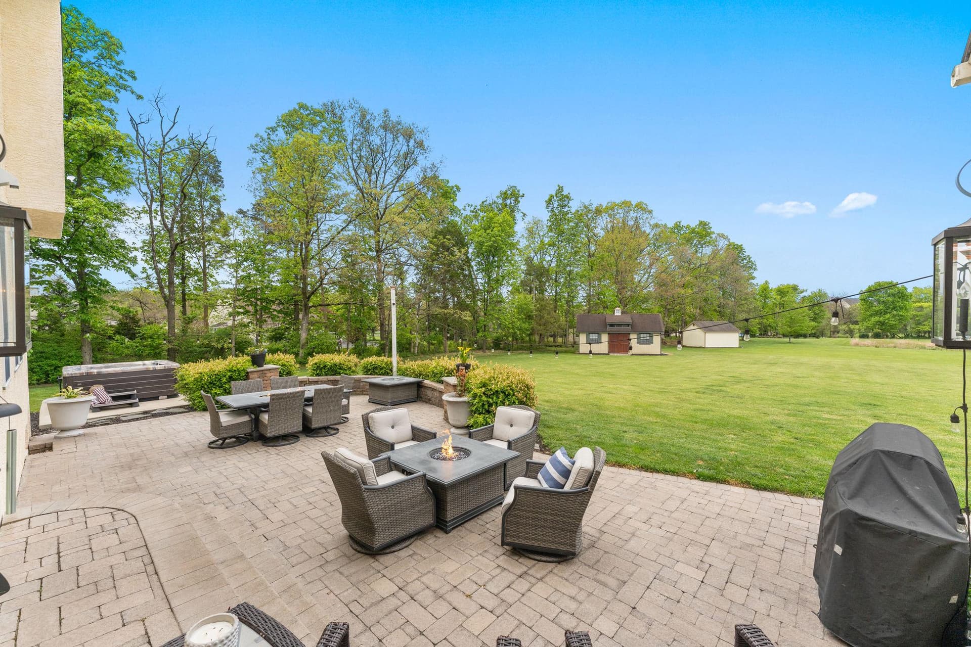 912 Ashbourne Way photo 4