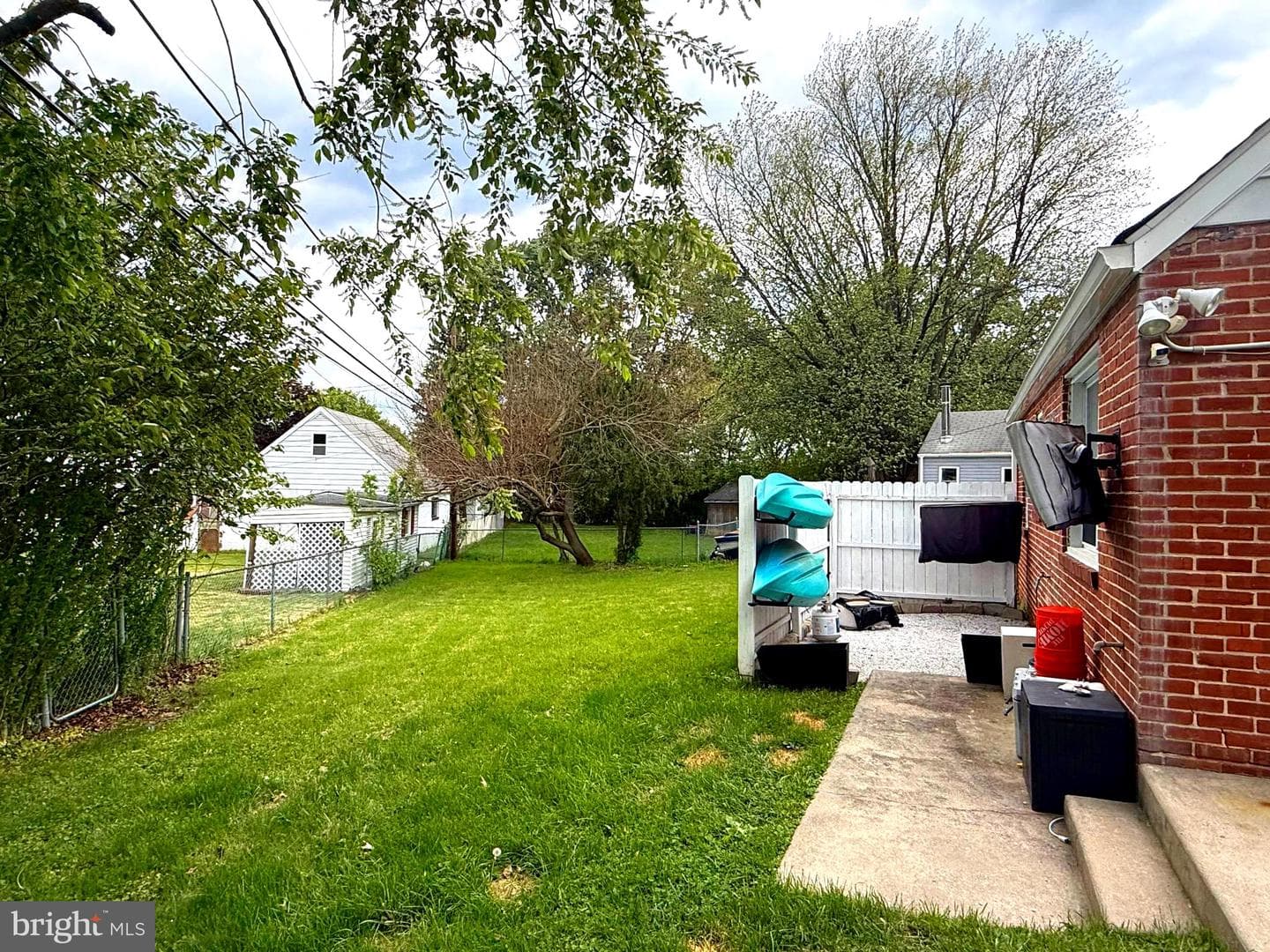 2053 Clearview photo 15