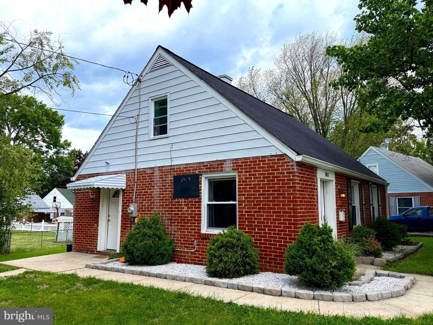 2053 Clearview photo 19