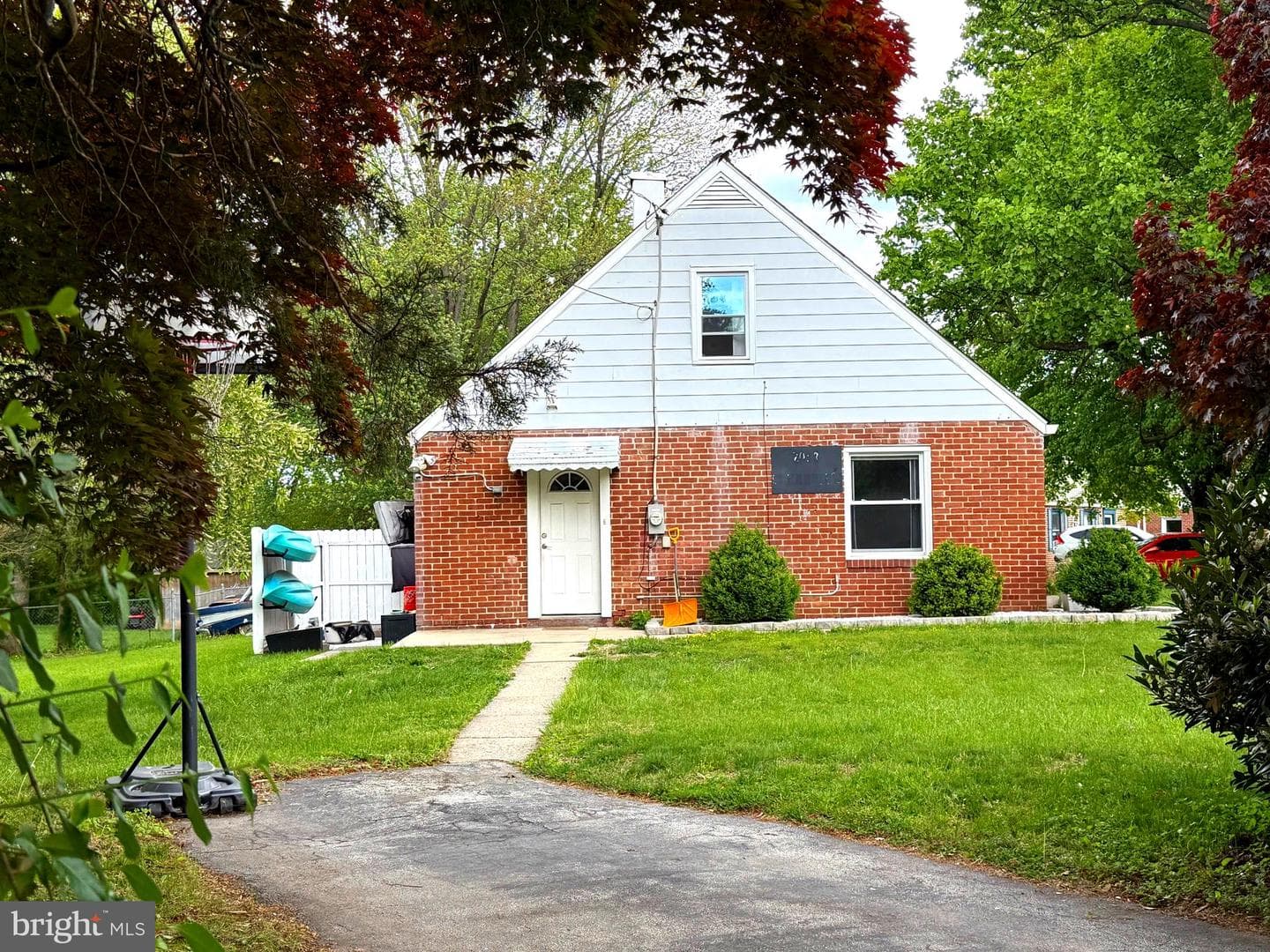 2053 Clearview photo 23
