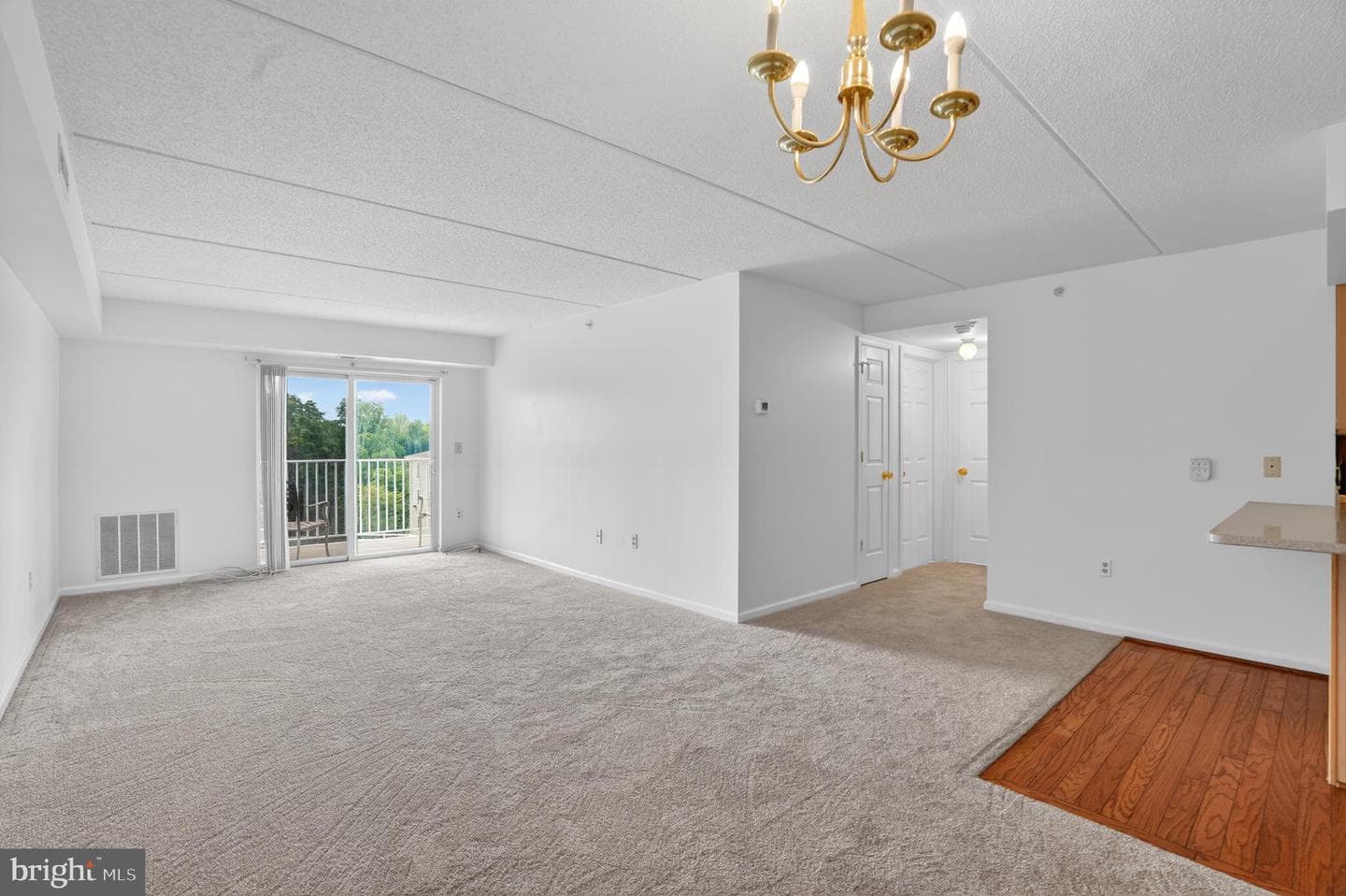 627 Brandon Road photo 13