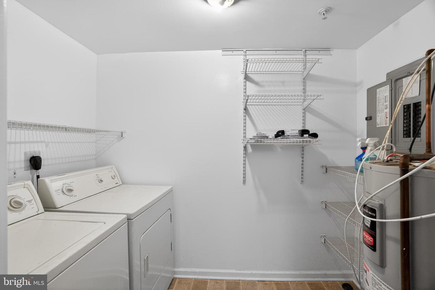 627 Brandon Road photo 9