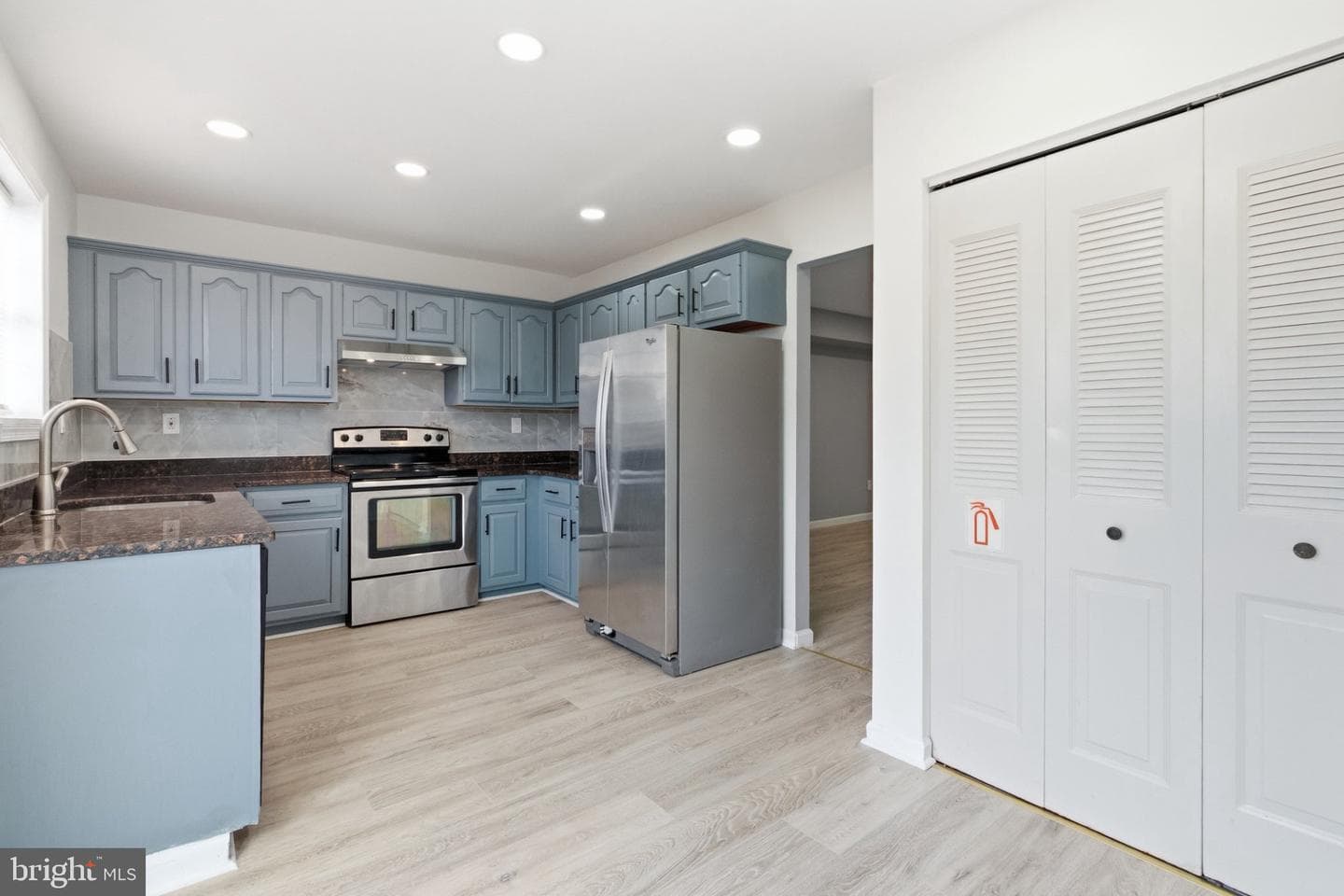 34 2nd Street photo 6