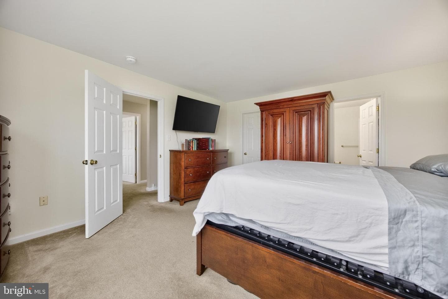 35 Westbury Drive photo 22