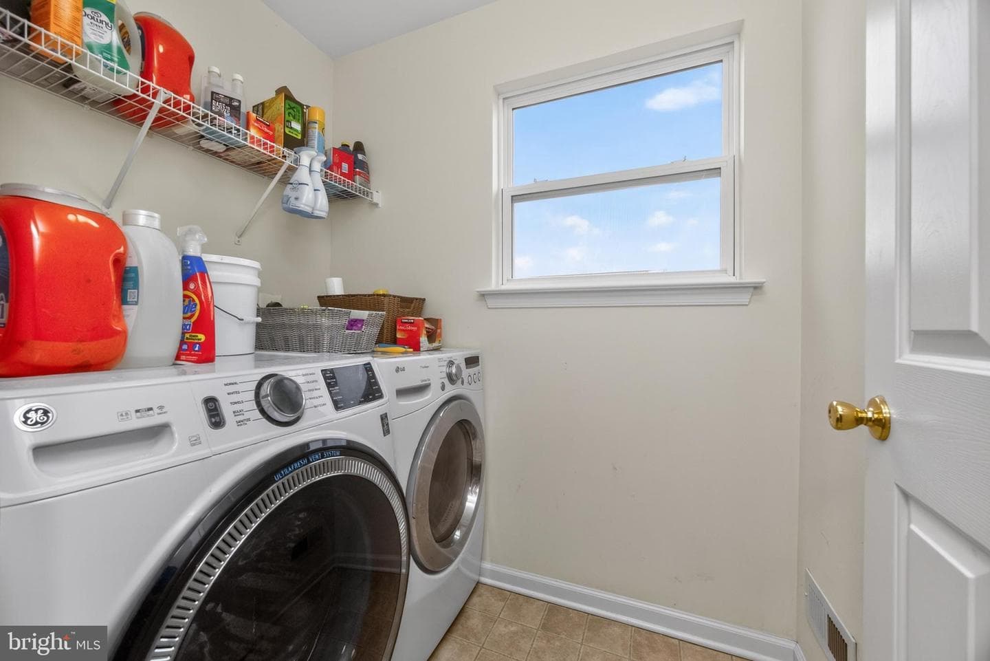 35 Westbury Drive photo 32