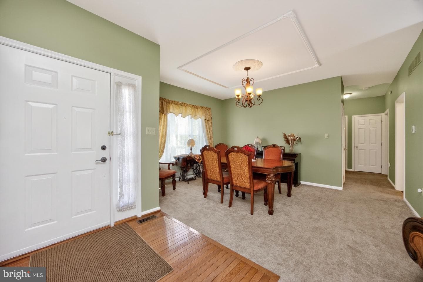 105 William Road photo 13