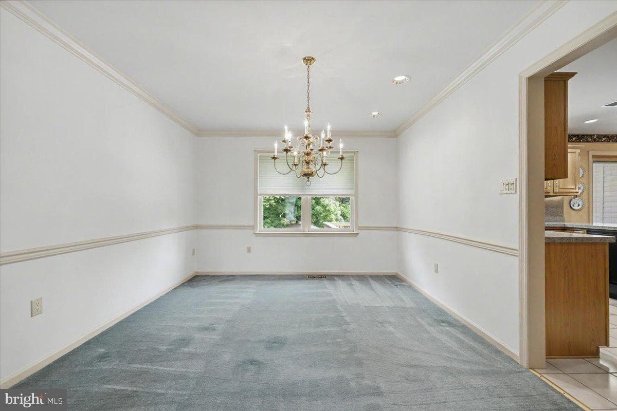 10 Hawk Court photo 15