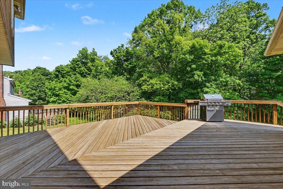 10 Hawk Court photo 35