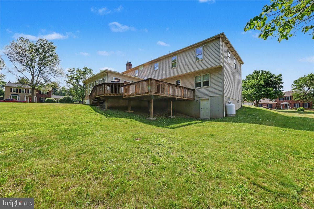 10 Hawk Court photo 38