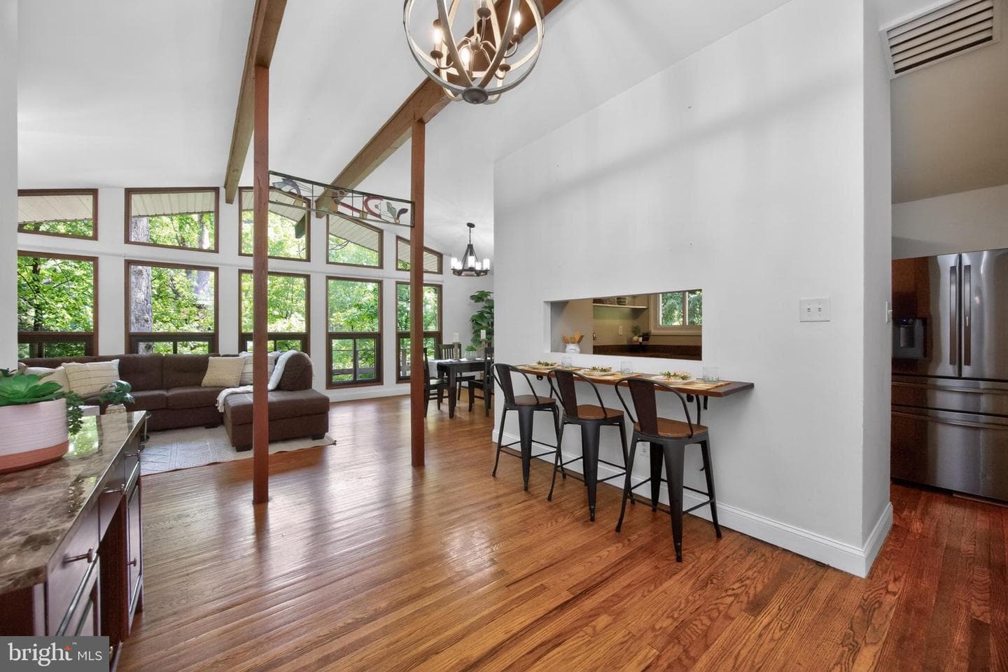 302 Gypsy Lane photo 31