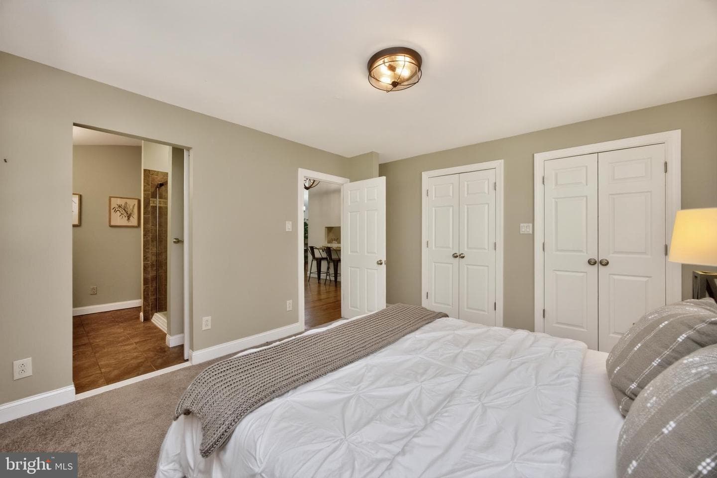 302 Gypsy Lane photo 37