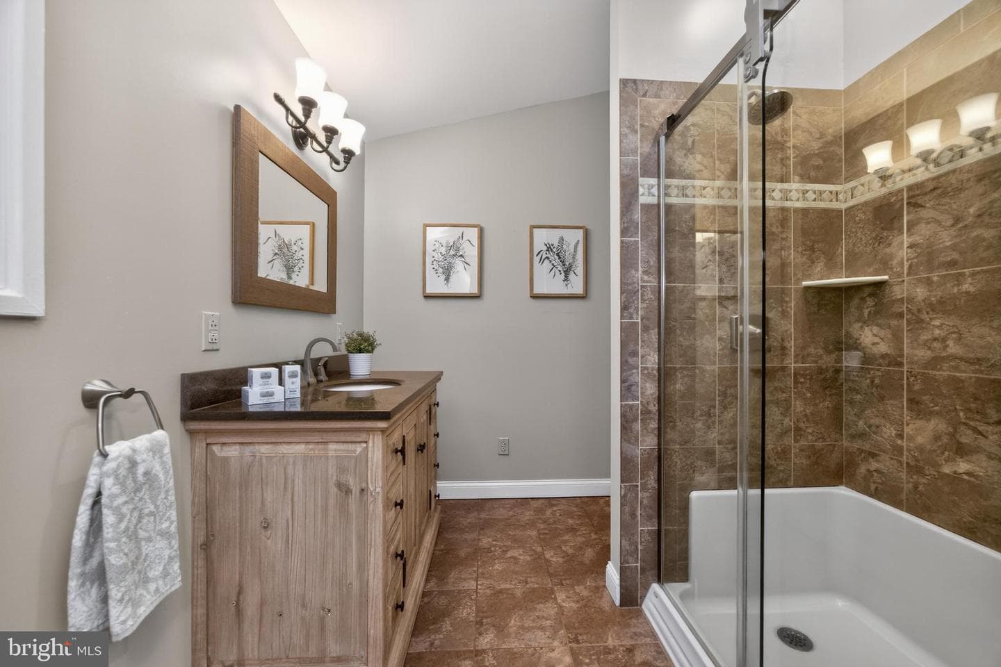302 Gypsy Lane photo 38