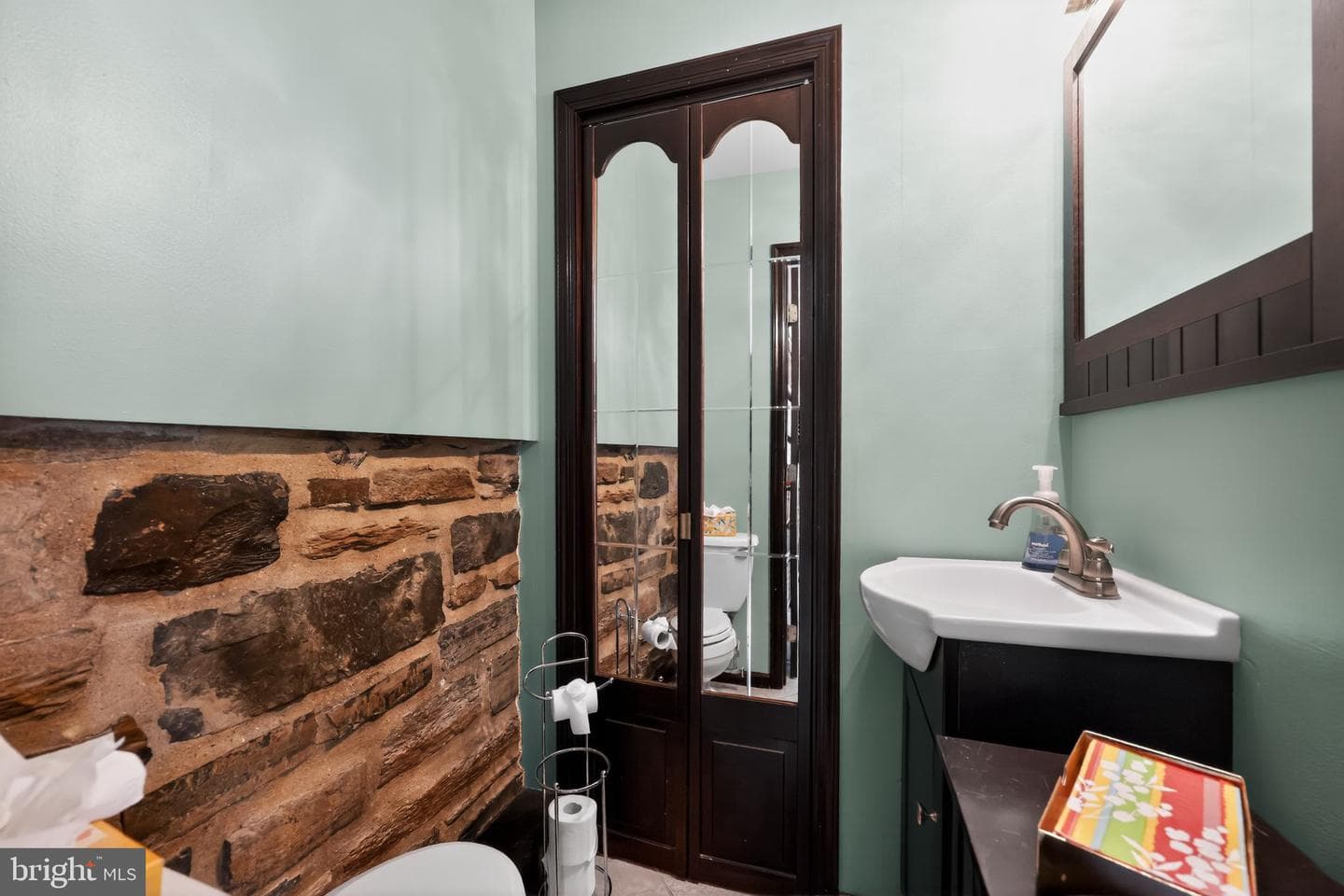 821 Beverly Road photo 32