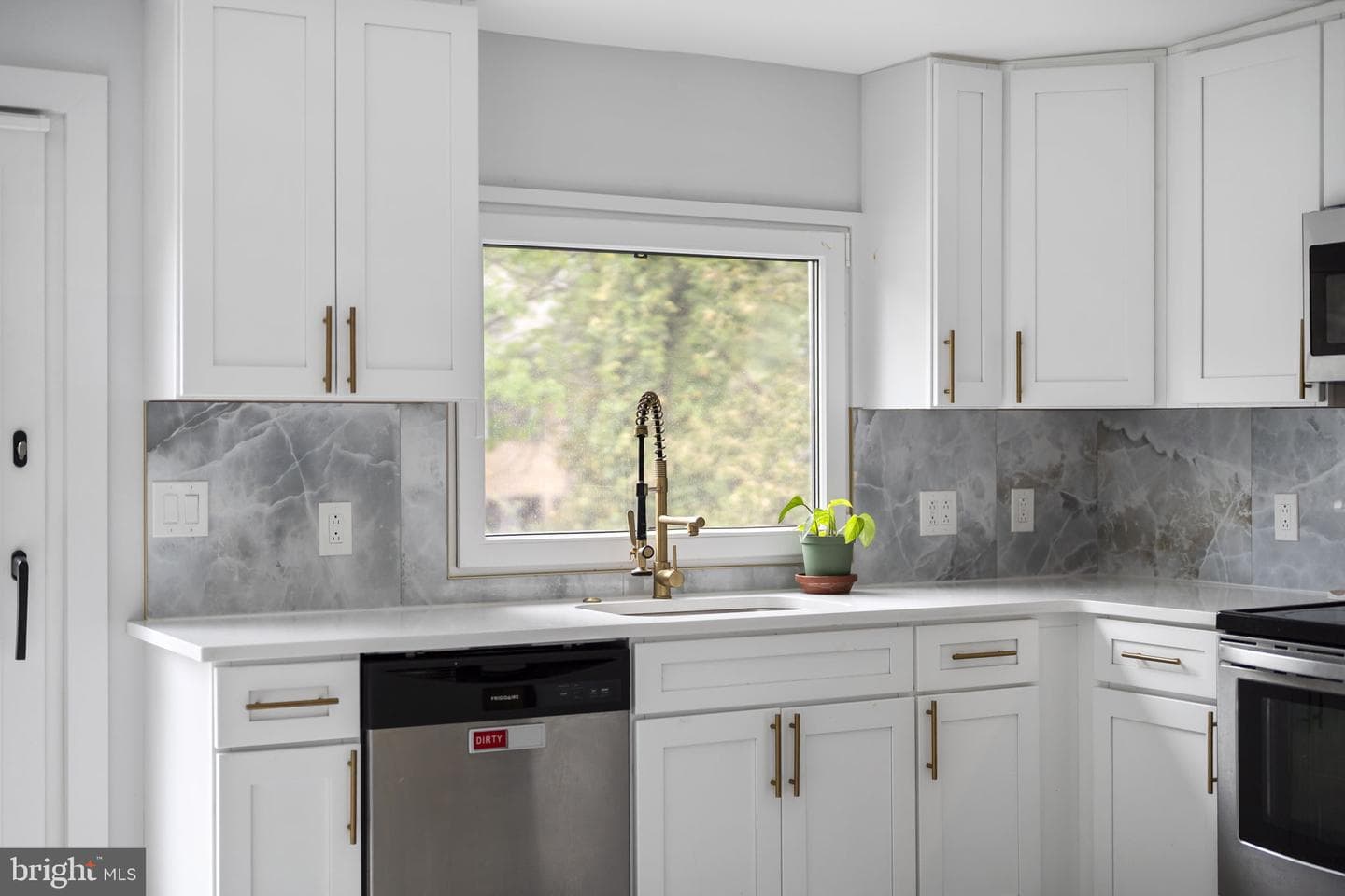 2549 W Church Road photo 10