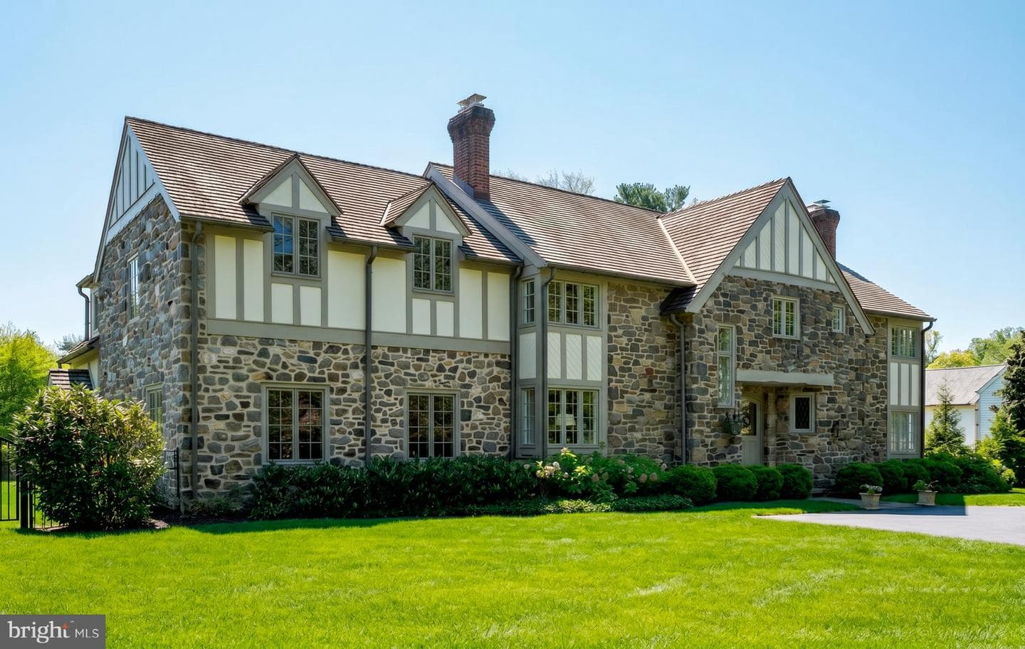 617 Harriton Road photo 2