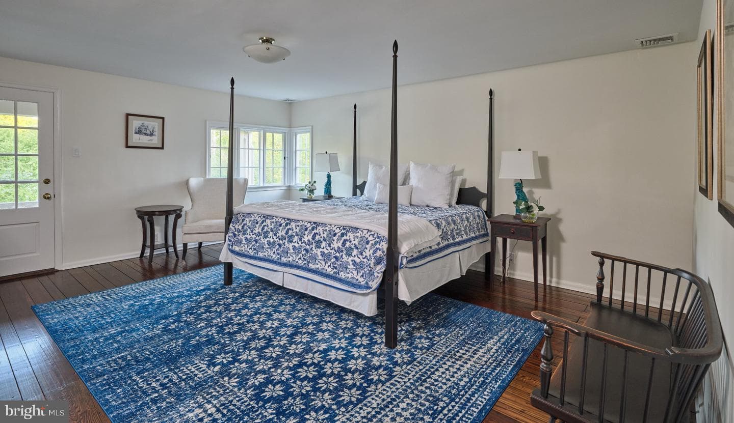 617 Harriton Road photo 24