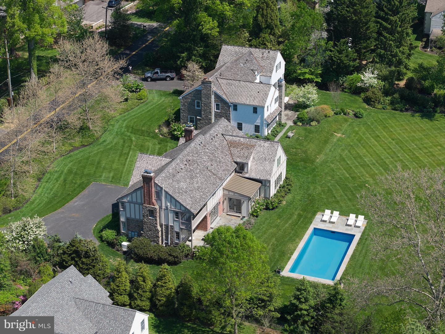617 Harriton Road photo 29